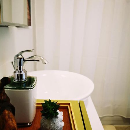 Plush 2 Bedroom Unit 5Min Downtown Off Wellington Montréal Eksteriør bilde
